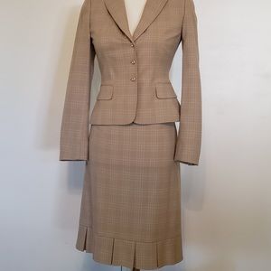 Skirt suit (jacket and skirt)